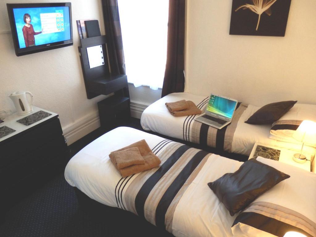 The Monarch Bed & Breakfast Lytham St Annes Ruang foto