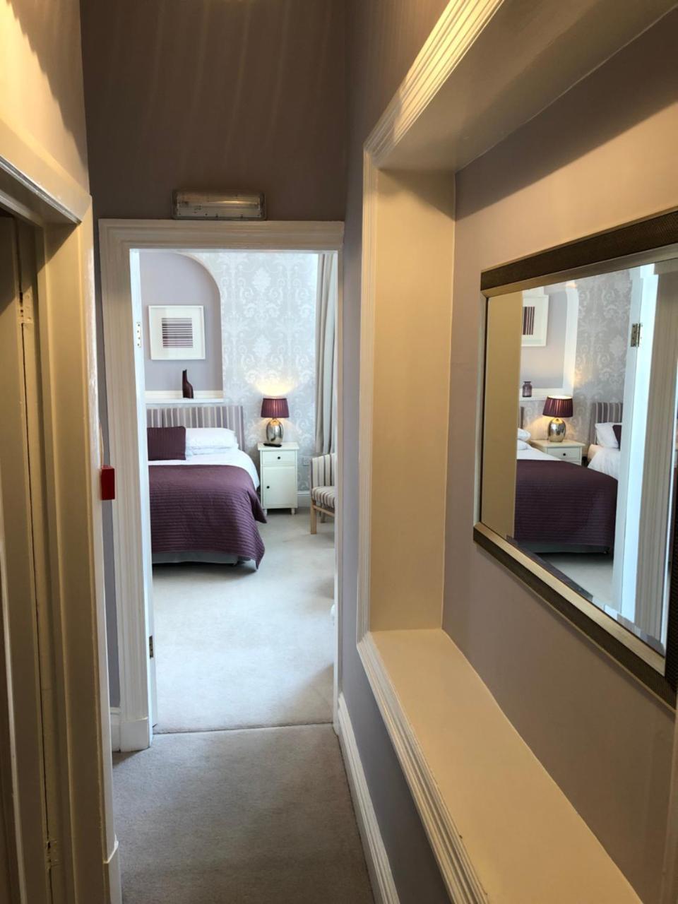 The Monarch Bed & Breakfast Lytham St Annes Bagian luar foto